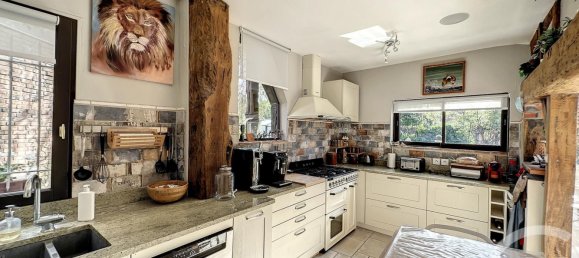 5 bedrooms House in Yvoy-le-Marron, France No. 89952 17