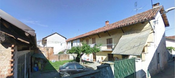6 rooms House in Montanaro, Italy No. 212285 2