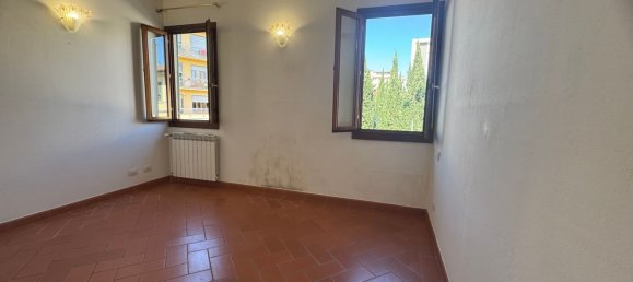 3 rooms Duplex in Florence, Italy No. 51368 12