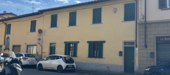 3 rooms Duplex in Florence, Italy No. 51368 2