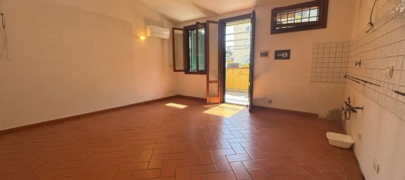 3 rooms Duplex in Florence, Italy No. 51368 6