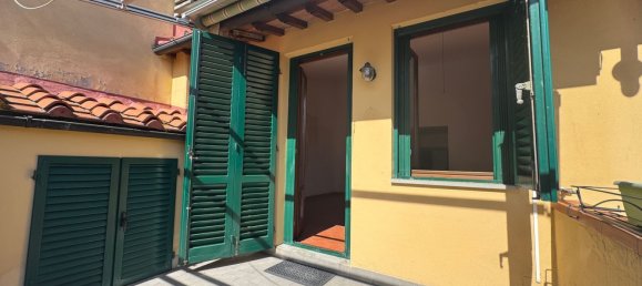 3 rooms Duplex in Florence, Italy No. 51368 10