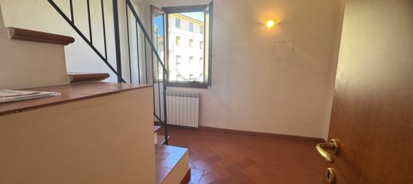 3 rooms Duplex in Florence, Italy No. 51368 16