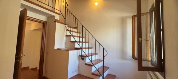 3 rooms Duplex in Florence, Italy No. 51368 18