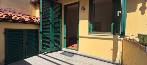 3 rooms Duplex in Florence, Italy No. 51368 9