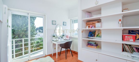 3 bedrooms Villa in Cascais, Portugal No. 40355 16