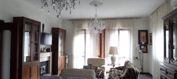 4 rooms Villa in Cadeo, Italy No. 118372 2