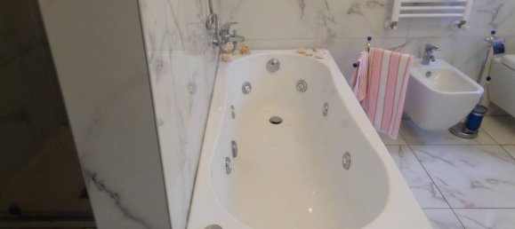 4 rooms Villa in Cadeo, Italy No. 118372 19