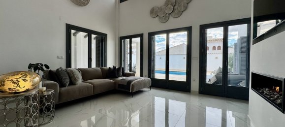 3 Schlafzimmer Villa in El Valle Golf Resort, Spain, Nr. 17758 4