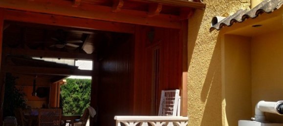 3 bedrooms Townhouse in L'Eliana, Spain No. 4492 2