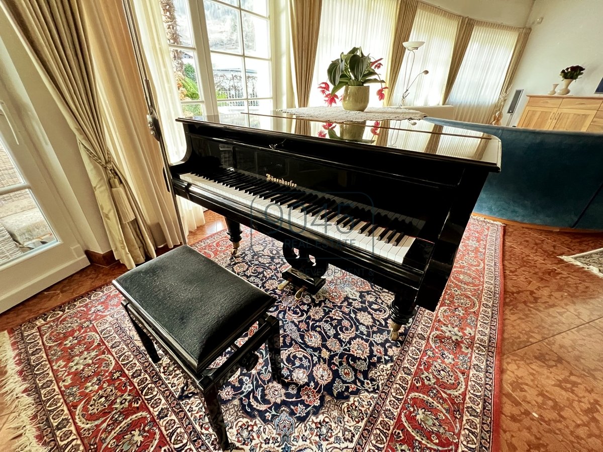 11 bedrooms Villa in Lana, Italy No. 404368