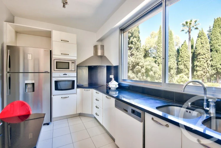 2 غرف نوم شقة في Nice, France رقم 327865