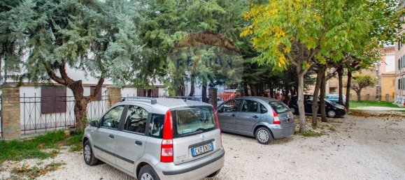 Квартира с 3 спальнями в Кьети, Италия № 90260 14