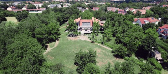 Коммерческая недвижимость 1471м² в Швебиш Халль, Германия № 328750 6