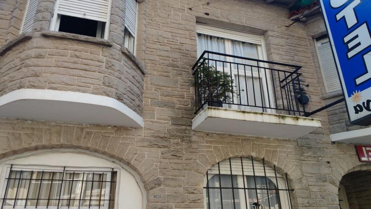 10 bedrooms Hotel in Mar del Plata, Argentina No. 105518