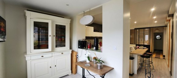 Casa T6 em Laval, France N.º 359219 2