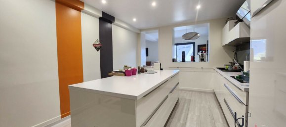 Casa T6 em Laval, France N.º 359219 12