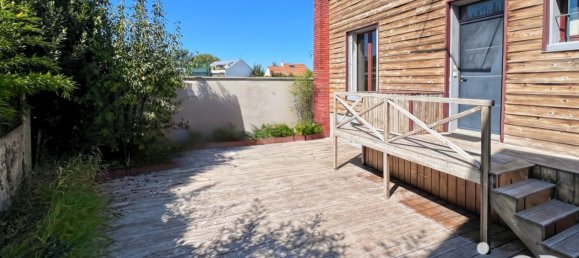 3 bedrooms Villa in Saint-Cloud, France No. 348835 2