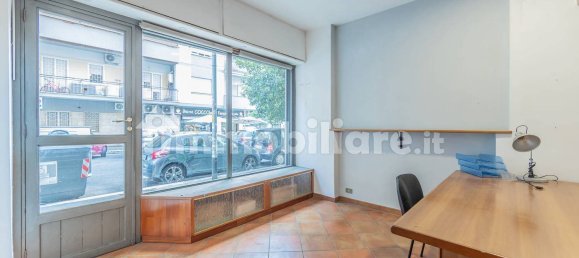 1 room Commercial property in Rome, Italy No. 350766 21