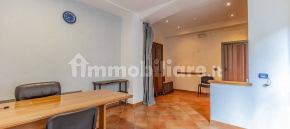 1 room Commercial property in Rome, Italy No. 350766 3