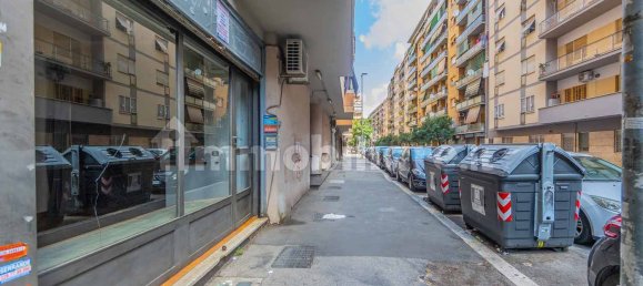 1 room Commercial property in Rome, Italy No. 350766 25