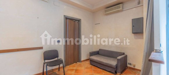 1 room Commercial property in Rome, Italy No. 350766 6