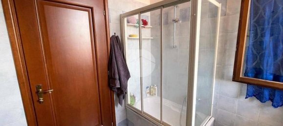 Квартира с 2 спальнями в Мантуя, Италия № 245750 7