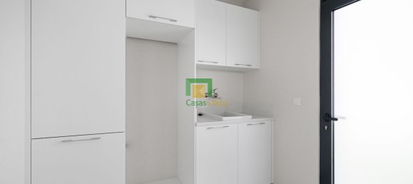 Casa de 3 dormitorios en Funchal, Portugal No. 94274 43