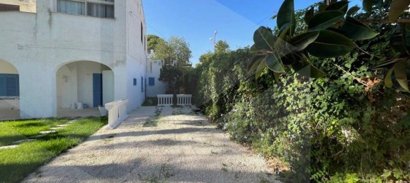 Apartamento de 3 habitaciónes en Manfredonia, Italy No. 28057 4