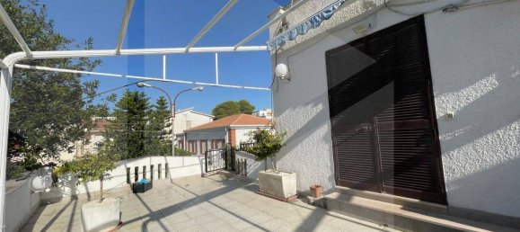 Apartamento de 3 habitaciónes en Manfredonia, Italy No. 28057 12