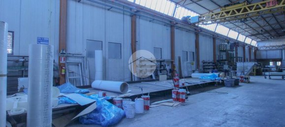 Склад с 3 комнатами в Монте Кремаско, Италия № 341370 7