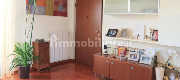 Apartamento de 3 dormitorios en Verano Brianza, Italy No. 370561 3
