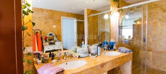 Apartamento de 5 dormitorios en Benalmádena, Spain No. 52631 12