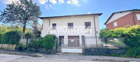 3 chambres Villa à Olgiate Comasco, Italy No. 355735 2