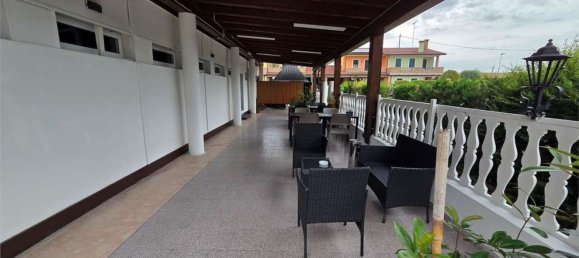 620m² Commercial property in Piove di Sacco, Italy No. 301454 5
