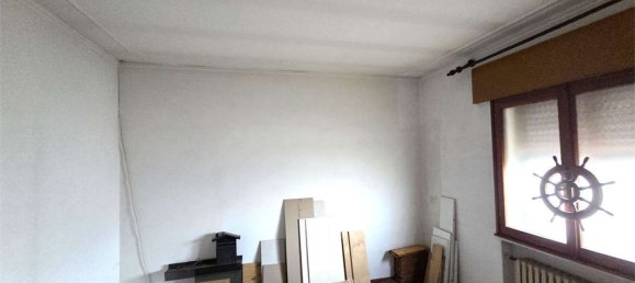 620m² Commercial property in Piove di Sacco, Italy No. 301454 16