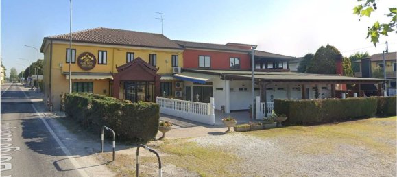 620m² Commercial property in Piove di Sacco, Italy No. 301454 4