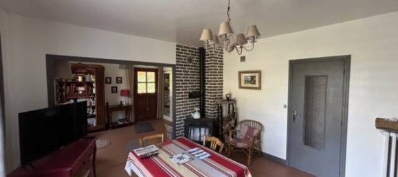 Дом с 5 спальнями в Марсийяк-ла-Круазиль, Франция № 111567 2