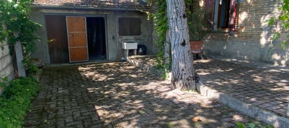 4 rooms House in Urbania, Italy No. 71651 7