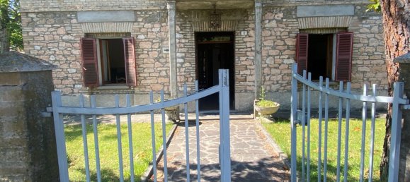 4 rooms House in Urbania, Italy No. 71651 4