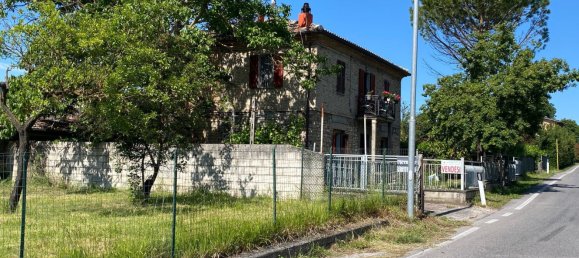 4 rooms House in Urbania, Italy No. 71651 5