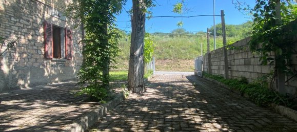 4 rooms House in Urbania, Italy No. 71651 3