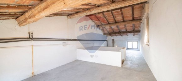 6 rooms House in Rivarolo Mantovano, Italy No. 81125 28