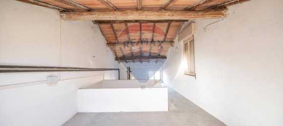 6 rooms House in Rivarolo Mantovano, Italy No. 81125 30
