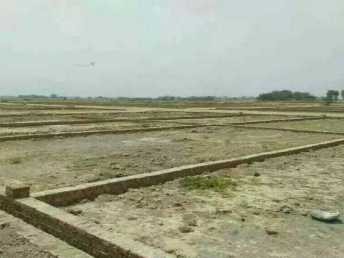  Land in Gurgaon, India No. 33452