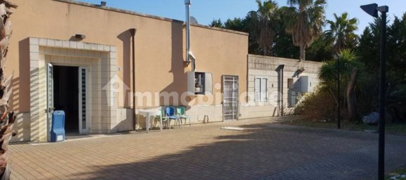 2 rooms Commercial property in Lizzanello, Italy No. 131984 7