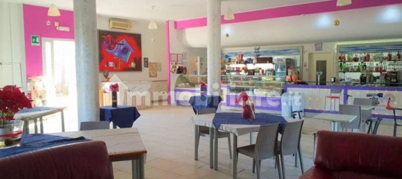 2 rooms Commercial property in Lizzanello, Italy No. 131984 5