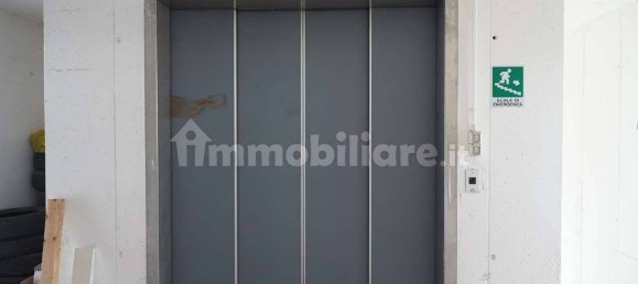 5 rooms Warehouse in Mariano Comense, Italy No. 54966 12