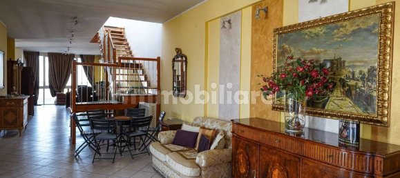 5 rooms Warehouse in Mariano Comense, Italy No. 54966 10