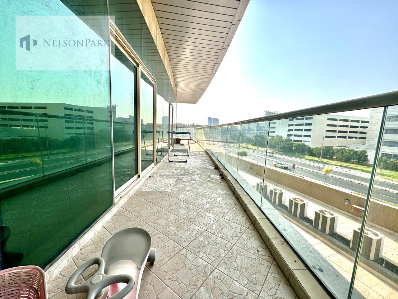 Квартира с 3 спальнями в Bur Dubai, ОАЭ № 36239